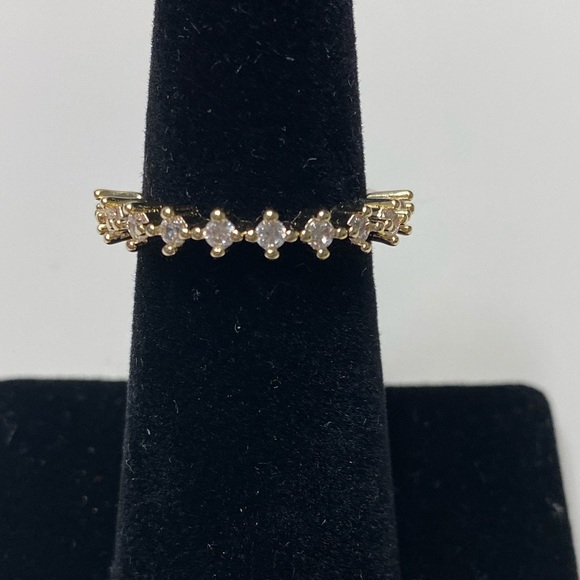 Jewelry - Minimalist White Sapphire Wedding Ring